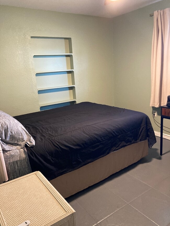 Building Photo - 1933 Madison Ave