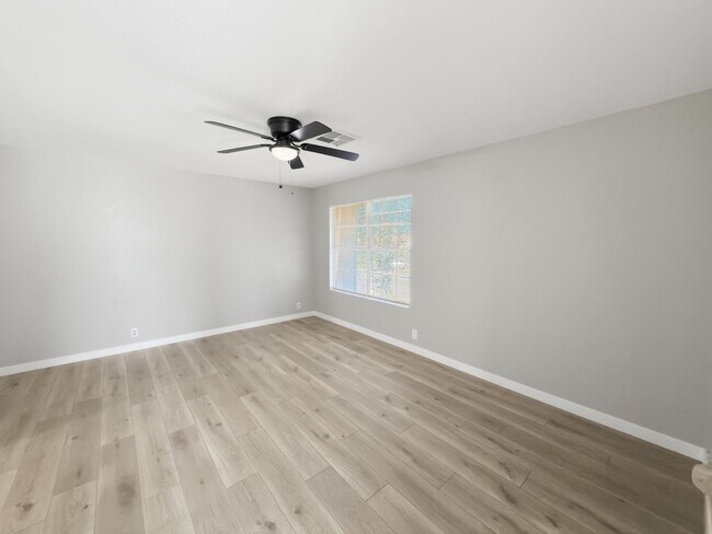 Building Photo - 3839 W Whitten St