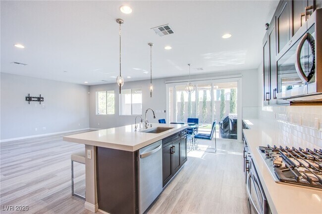 Building Photo - 3009 Collodi Ct