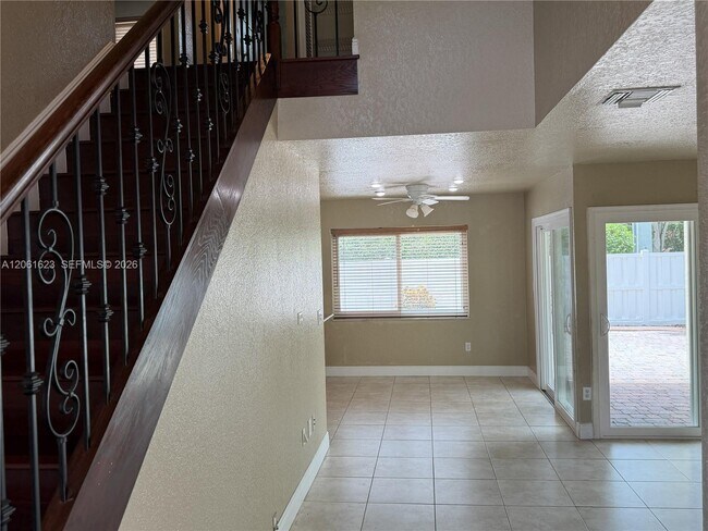 Building Photo - 804 NW 99th Ave