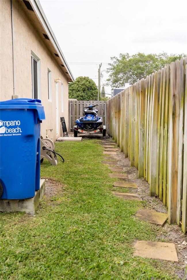 Building Photo - 2710 NW 5th St