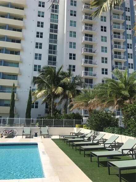 Building Photo - 3000 Coral Way