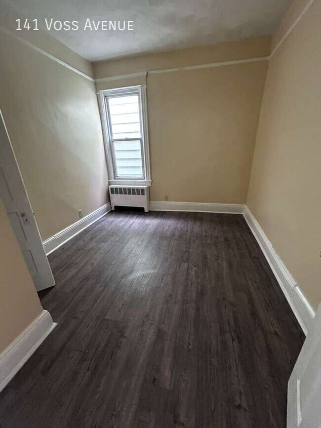 Building Photo - 141 Voss Ave