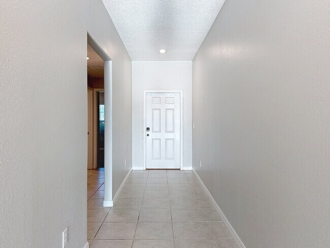 Building Photo - 31857 Sun Kettle Lp