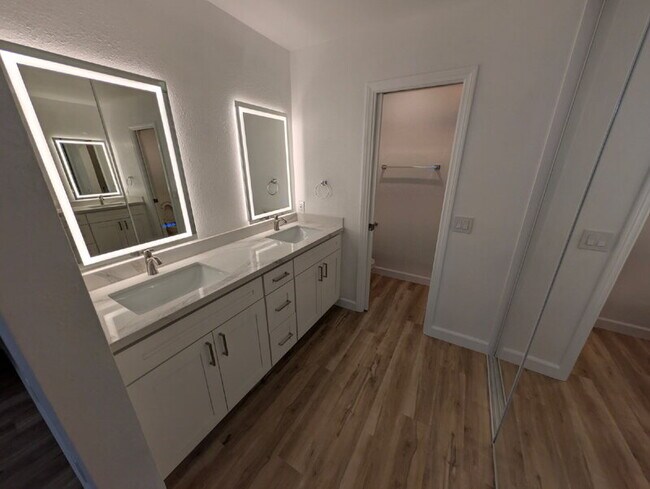 Building Photo - 1223 Monique Ct