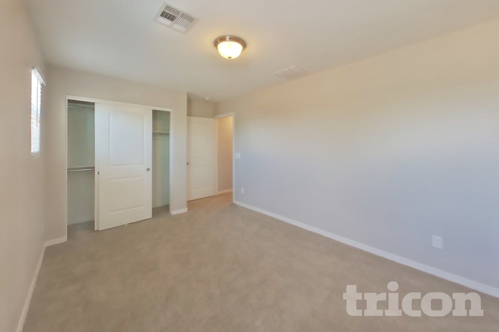 Building Photo - 880 W Busa Dr