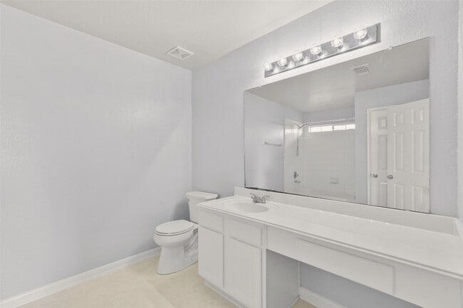 Building Photo - 21106 Blackbluff Ct