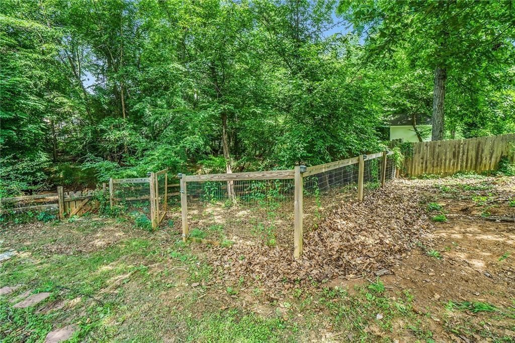 Building Photo - 855 River Overlook Dr NW