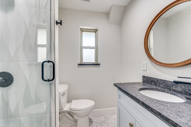 Building Photo - Extraordinary Irving Home on Quiet cul-de-sac!
