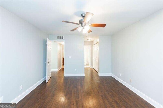 Building Photo - 2657 Lenox Rd NE