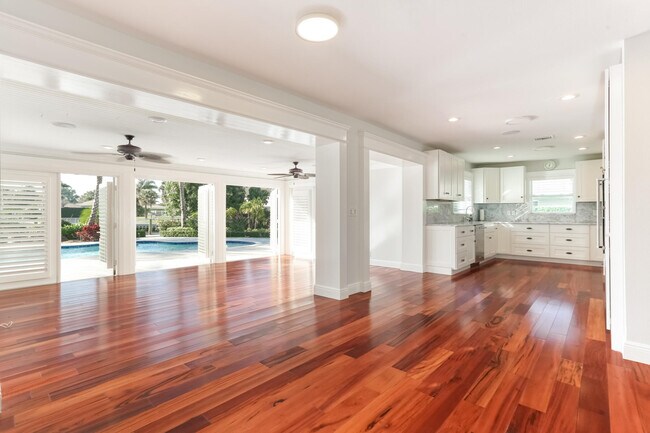 Building Photo - 12293 Coconut Row