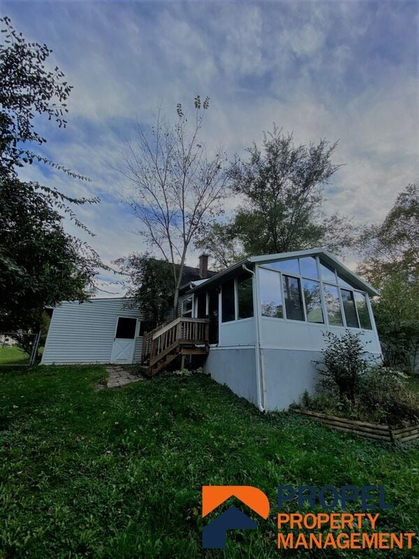 Building Photo - 3345 Edgewood Dr