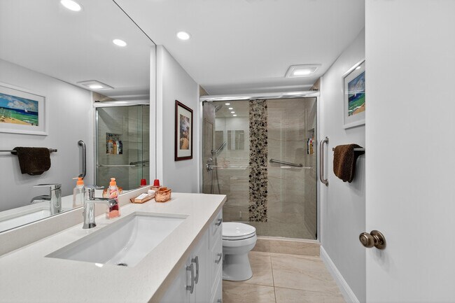 Building Photo - 14095 Royal Vista Dr