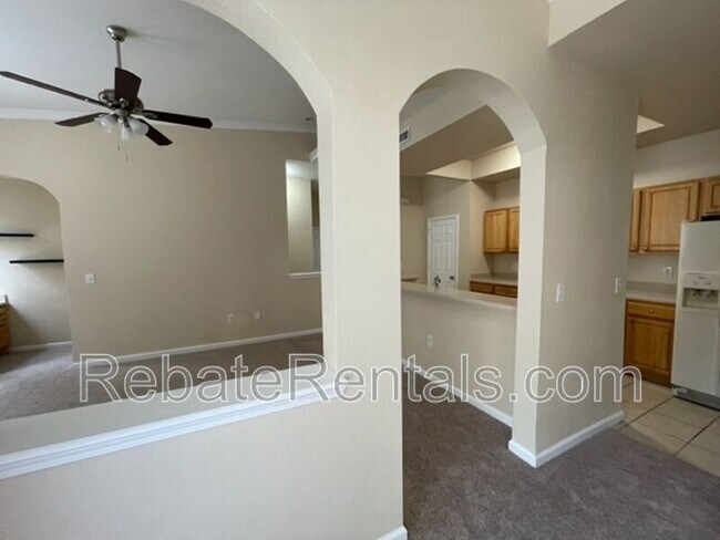 Building Photo - 10075 Gate Pkwy N