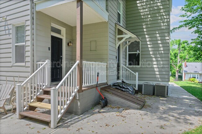 Building Photo - 4110 Bell St