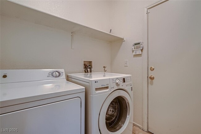 Building Photo - 9027 Quintessa Cove St