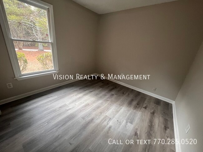 Building Photo - 360 Wesley Chapel Rd