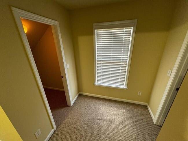 Building Photo - 2620 Springmonte Pl