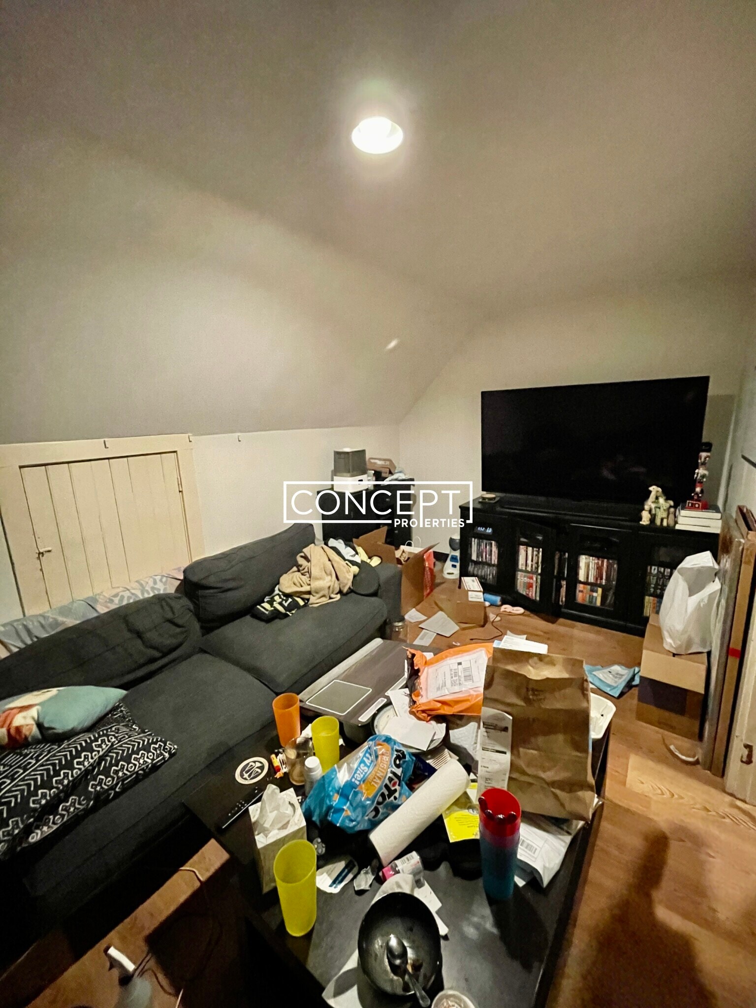 Building Photo - 7 Jay St