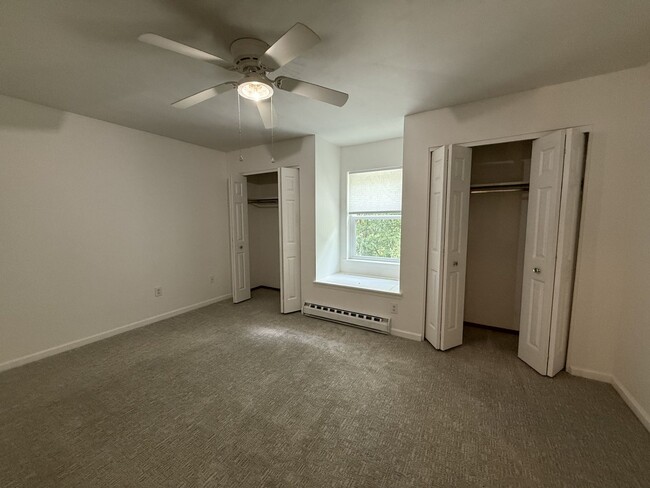 Building Photo - Woods Edge 3-Bedroom Townhome!