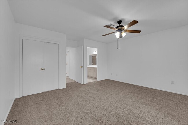 Building Photo - 9424 W Gold Mountain Ave