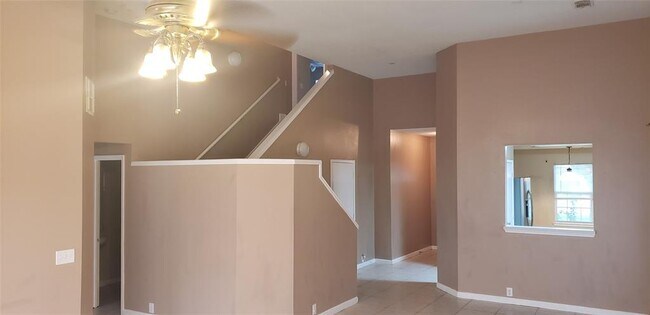 Building Photo - 15003 Sugar Sands Dr