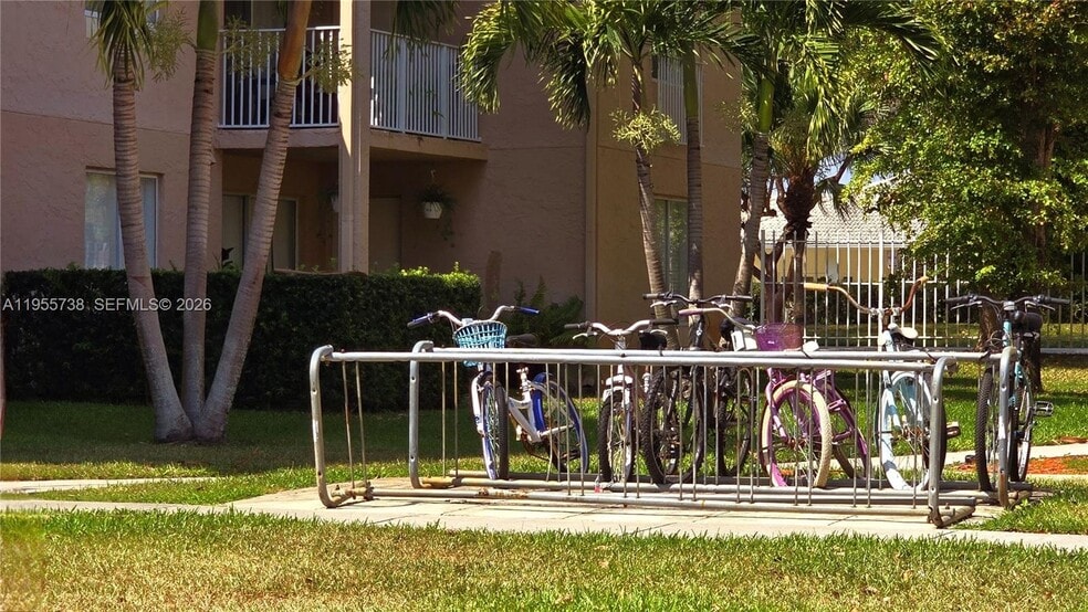 Building Photo - 15751 SW 106th Ter