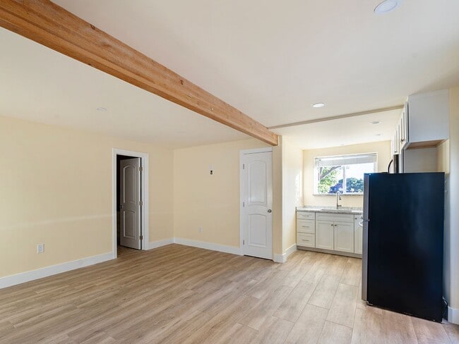 Building Photo - Updated single family home