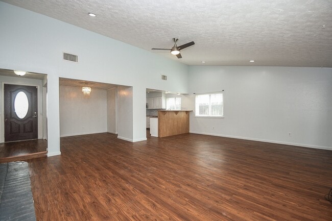 Building Photo - 14323 Quiet Town Ln