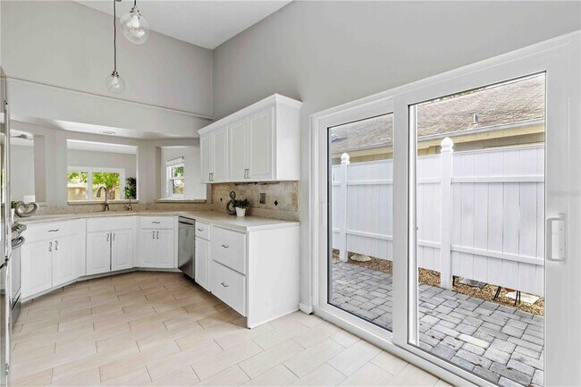 Building Photo - 7795 Pine Trace Dr