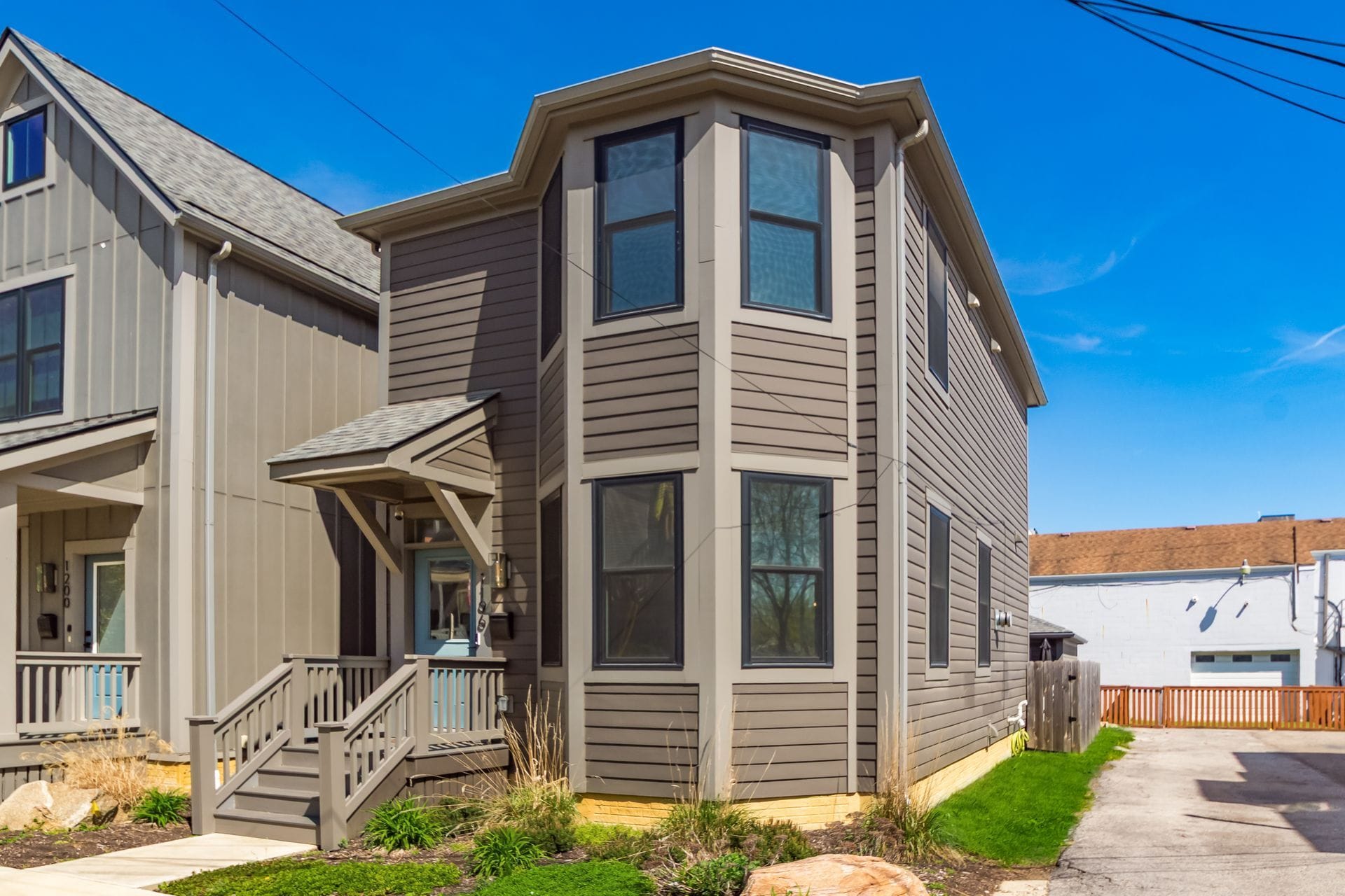 Building Photo - 1196 Hamlet St