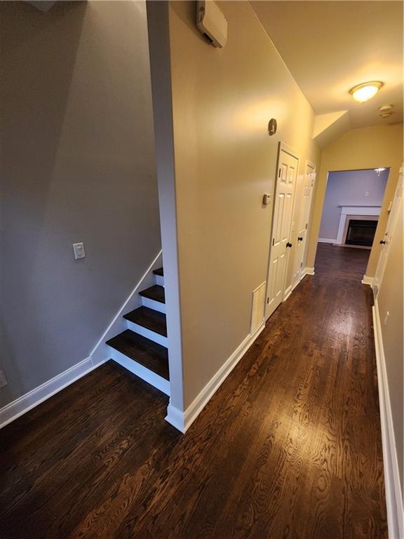 Building Photo - 1029 Sims St SW