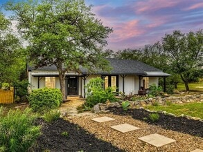 Building Photo - 2591 Spring Valley Dr