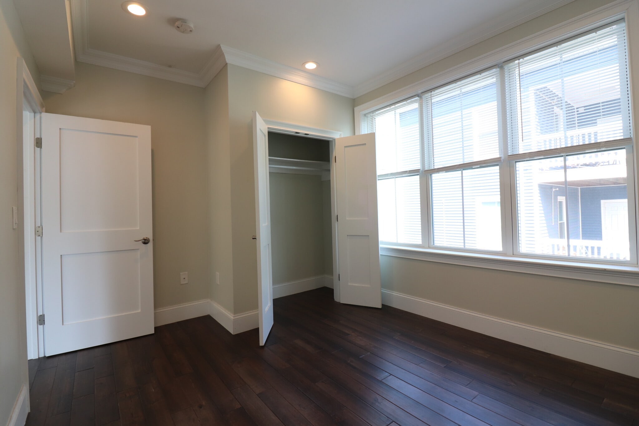 Building Photo - 140 Minden St