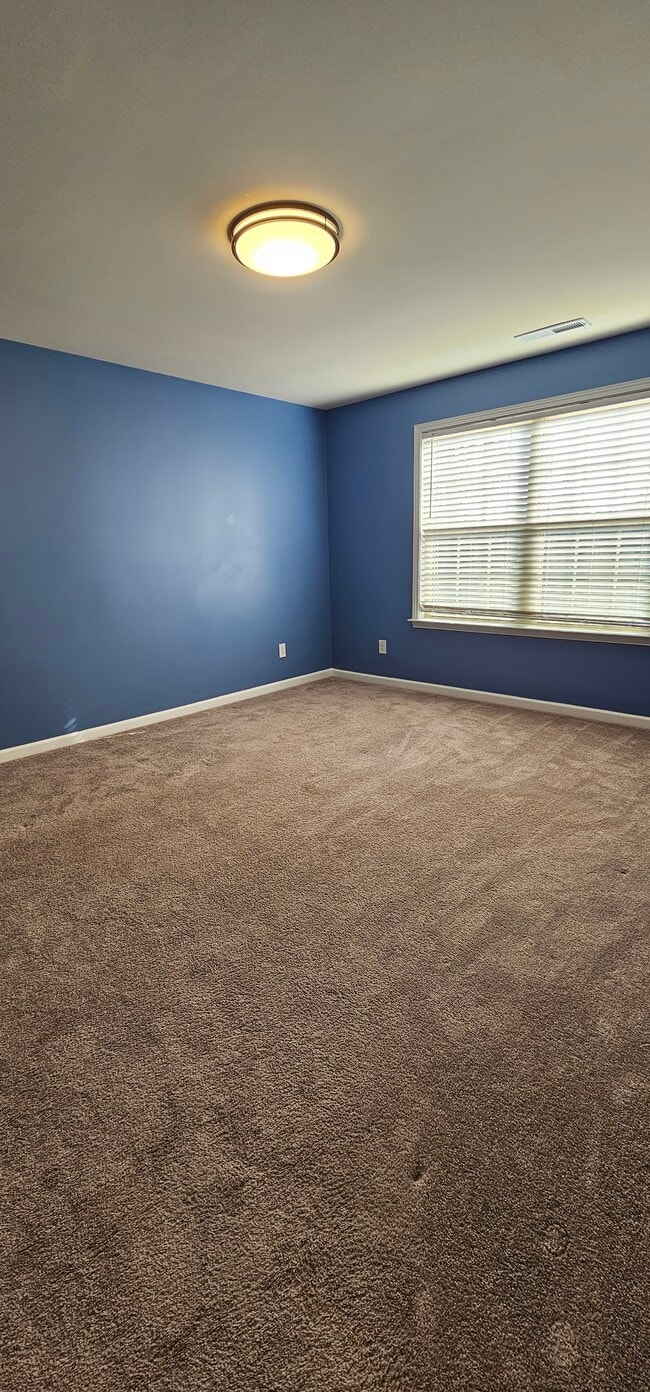 Building Photo - 1044 Crest Oak Ln