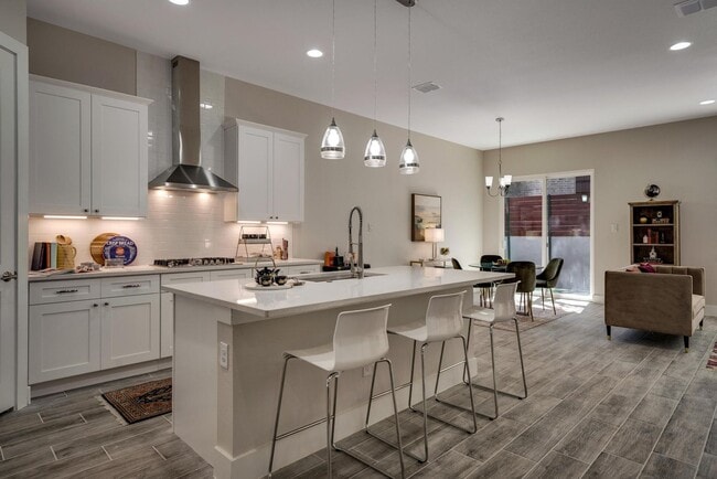 Building Photo - 4-BEDROOM LUXURY NEW CONSTRUCTION
