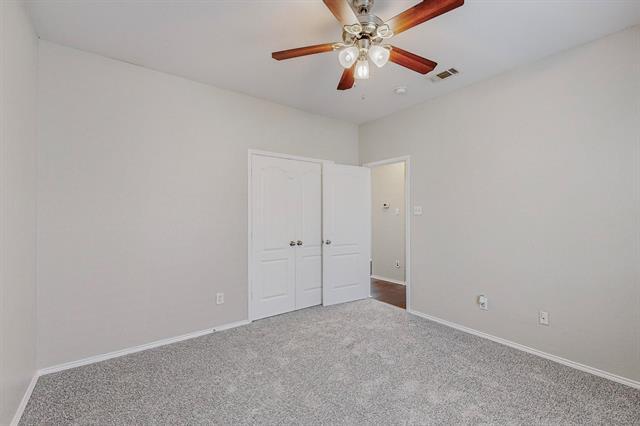 Building Photo - 1901 Prospect Ln