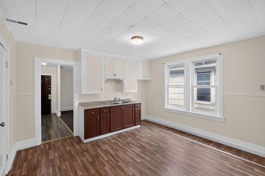 Building Photo - 97 Kilhoffer St