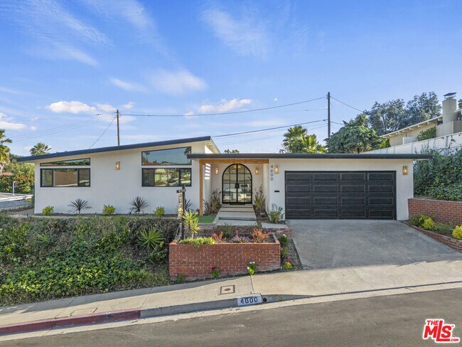 Building Photo - 4600 Don Quixote Dr