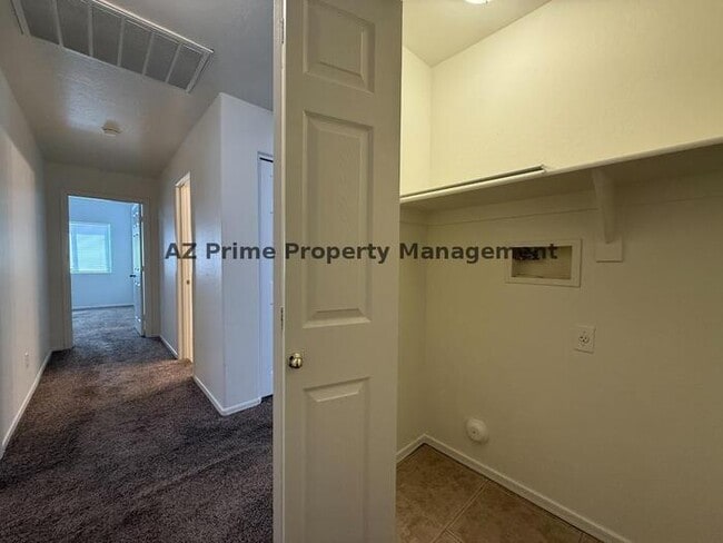 Building Photo - 11991 W Cabrillo Dr