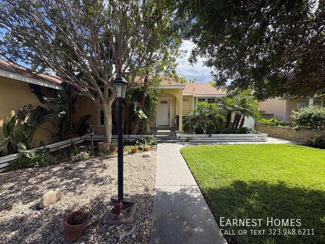 Building Photo - 19022 Sylvan St