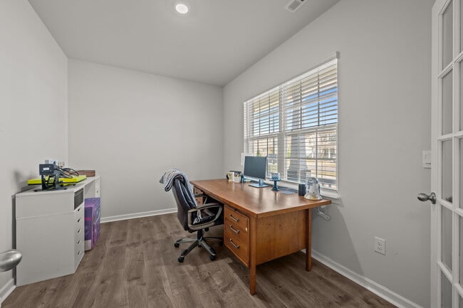 Building Photo - 1012 Kellie Ct