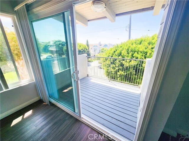 Building Photo - 100 S Guadalupe Ave