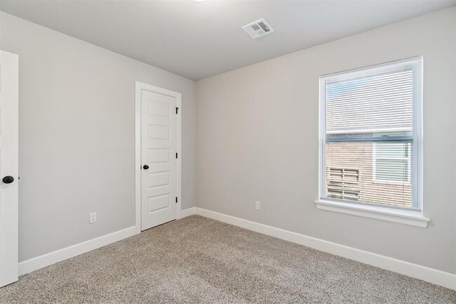 Building Photo - 19701 Brookville Dr