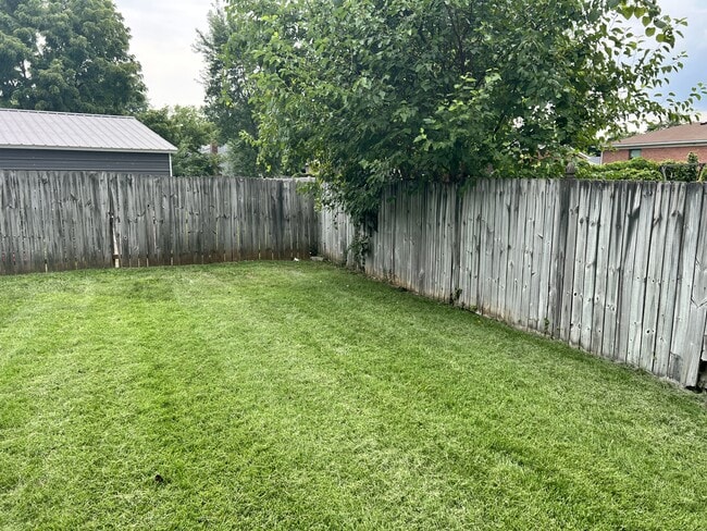 Building Photo - 276 Probus Dr