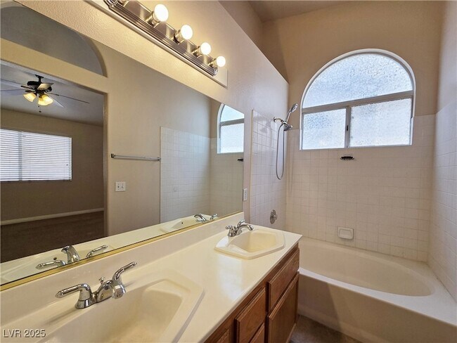 Building Photo - 1825 Lyell Canyon Ln