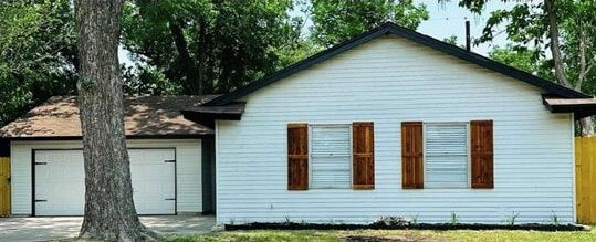 Building Photo - 8510 Friendship Rd