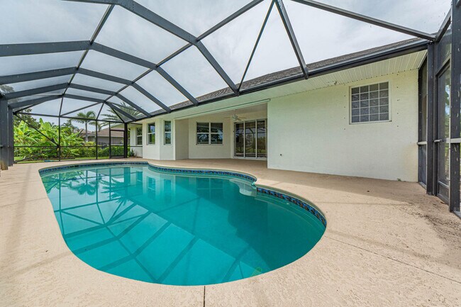 Building Photo - 1578 Eagles Cir