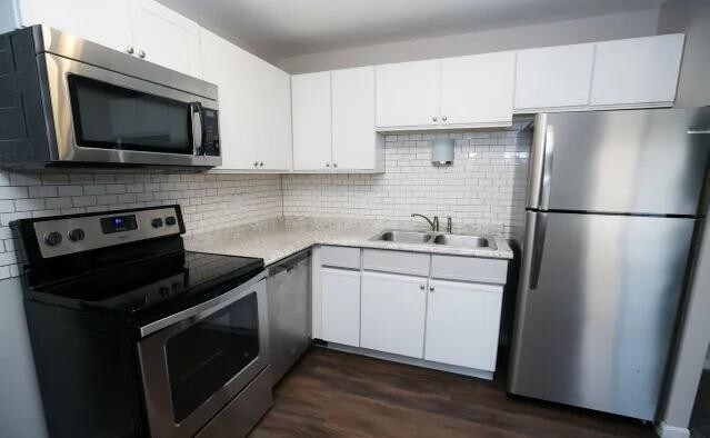 Building Photo - 480-482 Pedretti Ave