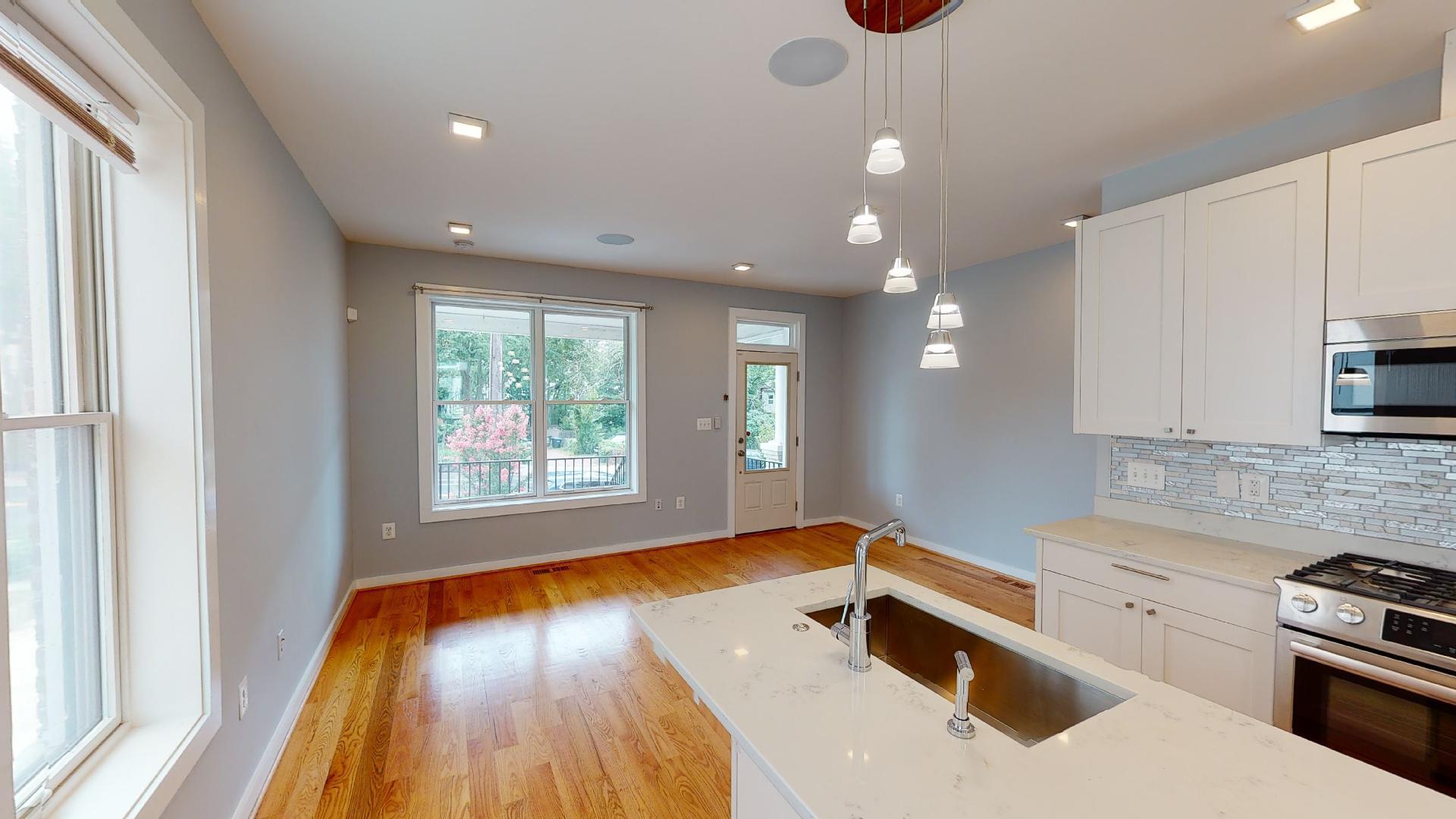 Building Photo - 409 Upshur St NW